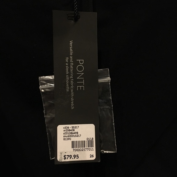 Brand New Lane Bryant Off-The-Shoulder, Double Breasted Blazer. Size 26 / Black - Picture 4 of 5